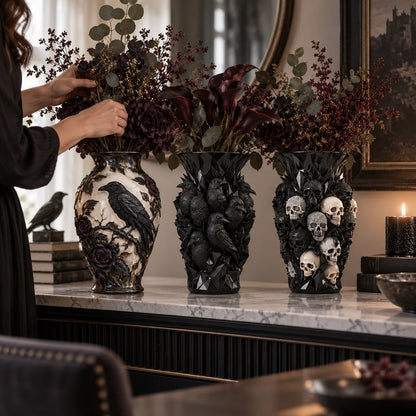 💀🐦‍⬛ Crystal Skull Vase – Where Darkness Meets Elegance ✨