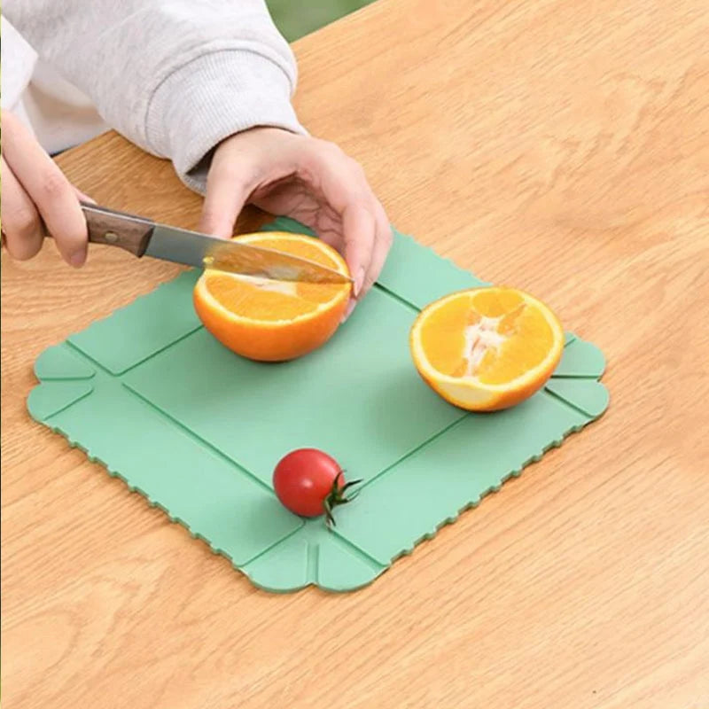 🍳🧲MagnaFold™ 3-in-1 Magnetic Silicone Trivet – Hot Pad, Foldable Tray & Fridge Storage