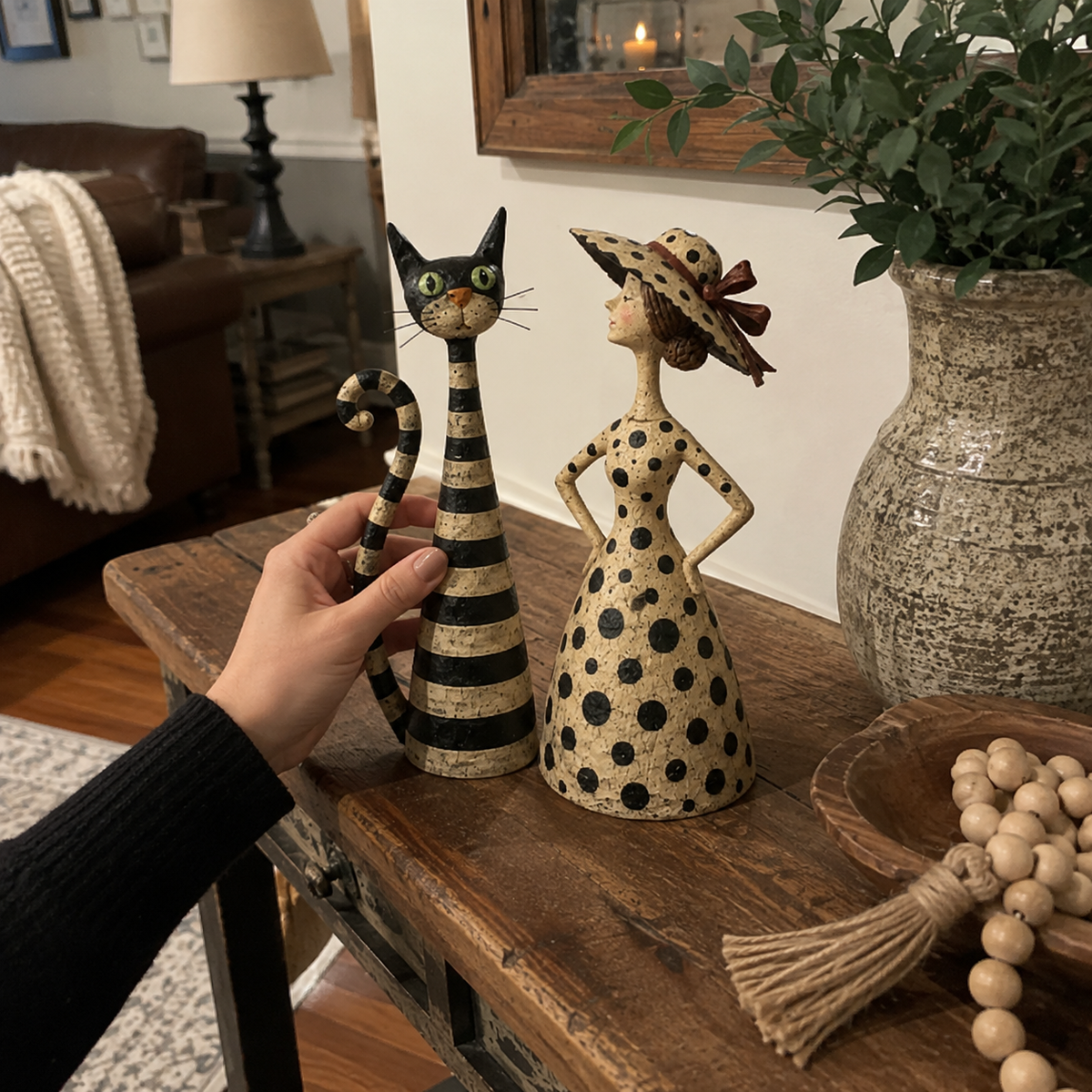 🔥Vintage  Cat & Lady Sculptures