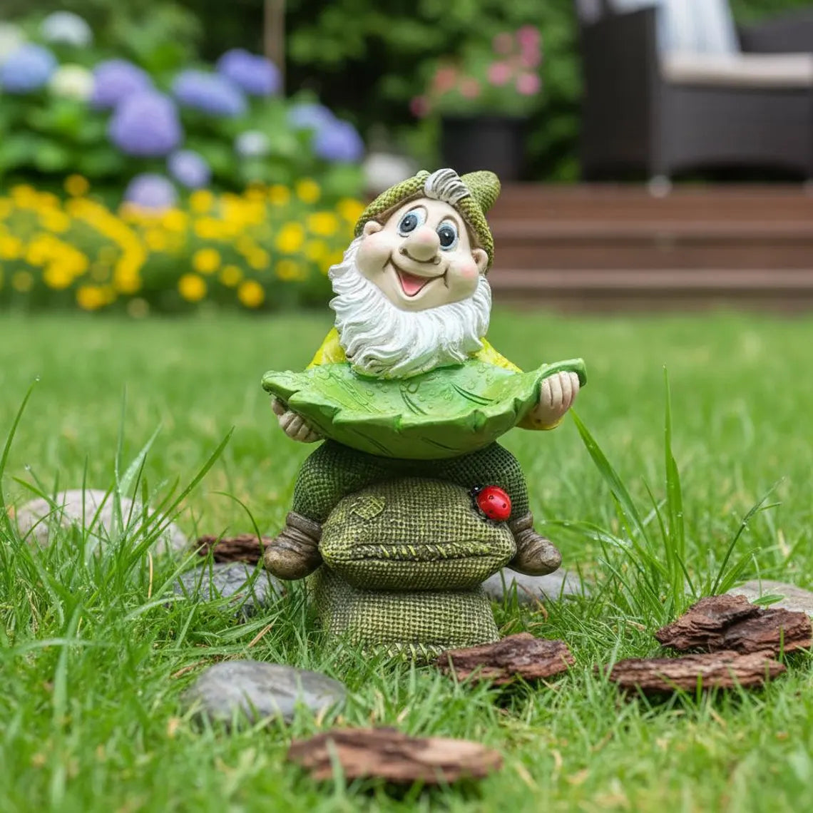 🍃 Birdie Butler Gnome™ — Whimsical Leaf Feeder Garden Statue